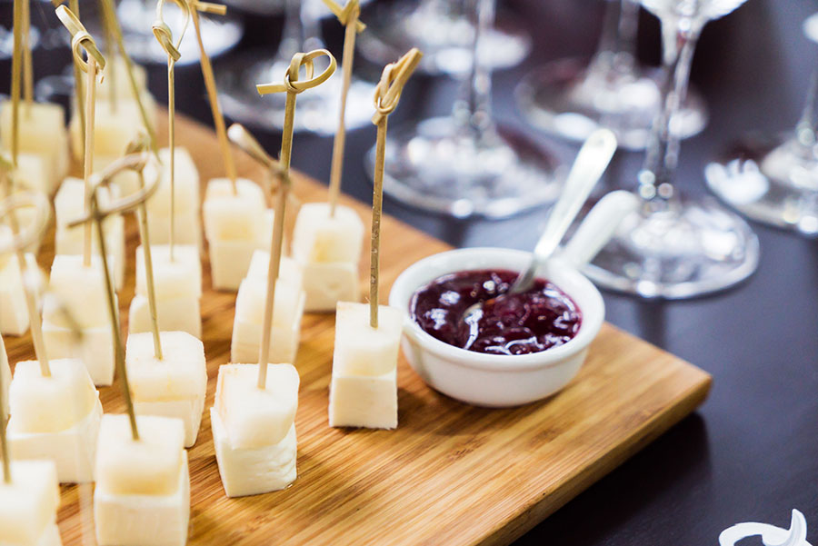 finger food per cocktail