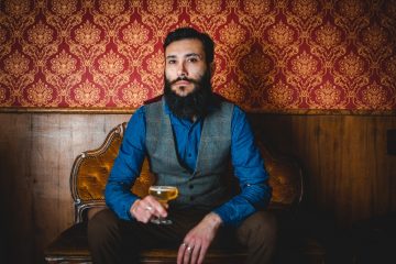 Joe Marzovilla, proprietario e bartender del ParlaPiano Buvette di Mola di Bari