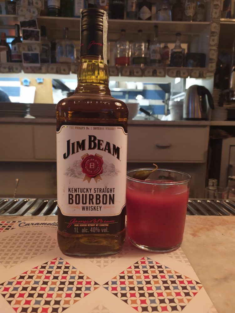 drink CAPPERI E PIPA di Francesco Pinto, responsabile sala e bar del Caramella, Cucina - pizza & bere bene di Roma