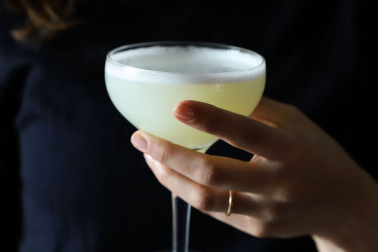 pisco sour cocktail