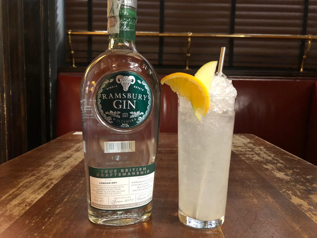 drink DAISY GIN FACTORY di Alessio Giovannesi bar manager di Baccano a Roma