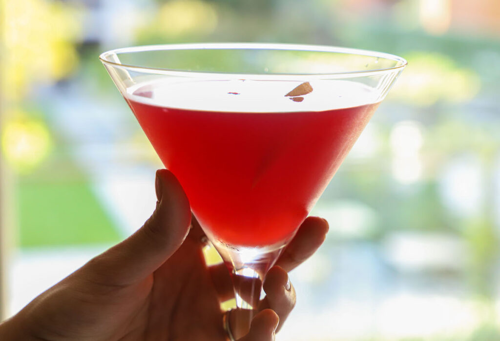 cosmopolitan cocktail