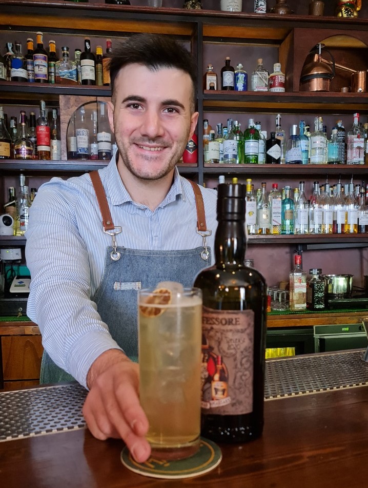 Luca Romano bartender del 1000 Misture di Casarano