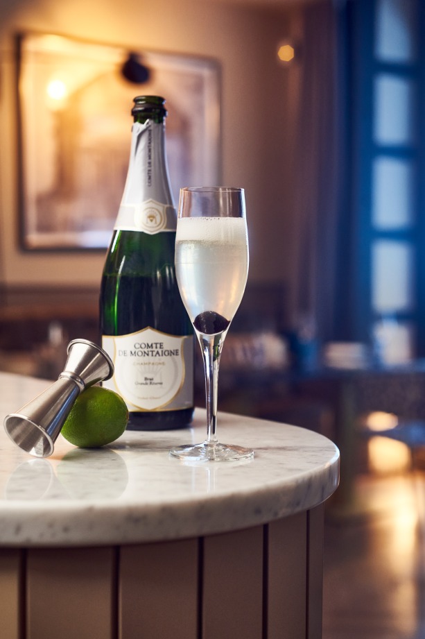 French 75 cocktail champagne