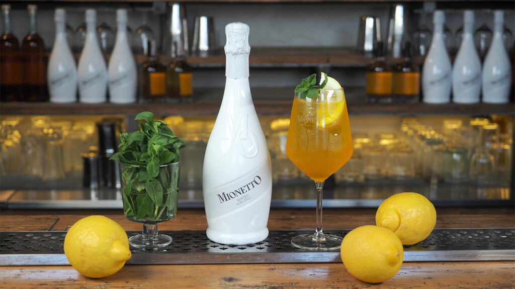 Tropic line cocktail Mionetto