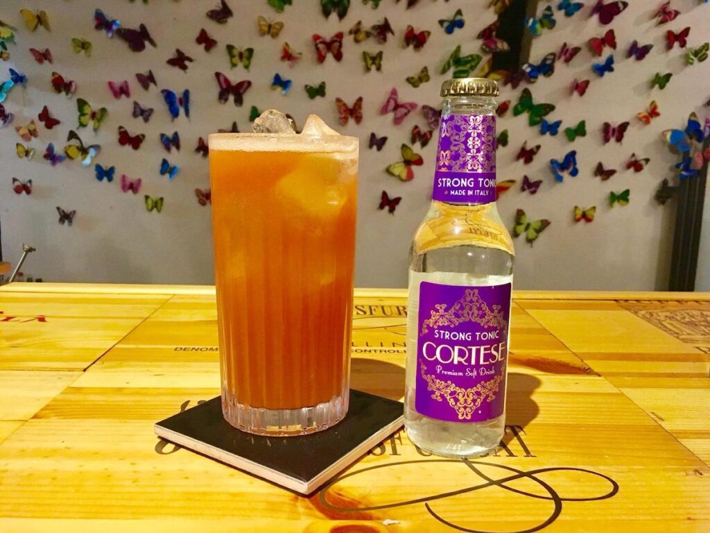 drink PAPARAZZO di Simone Mina head bartender di Ch 18 87 a Roma