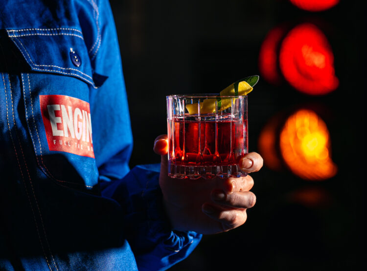 cocktail con gin engine