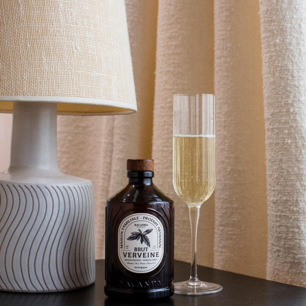 French Miss, cocktail con champagne