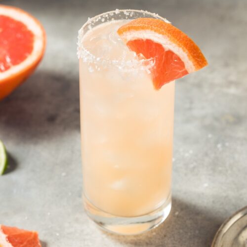 Paloma, ricetta del cocktail messicano a base di tequila e con pompelmo rosa