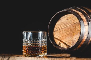 rum: origine, tipi, produzione e cocktail